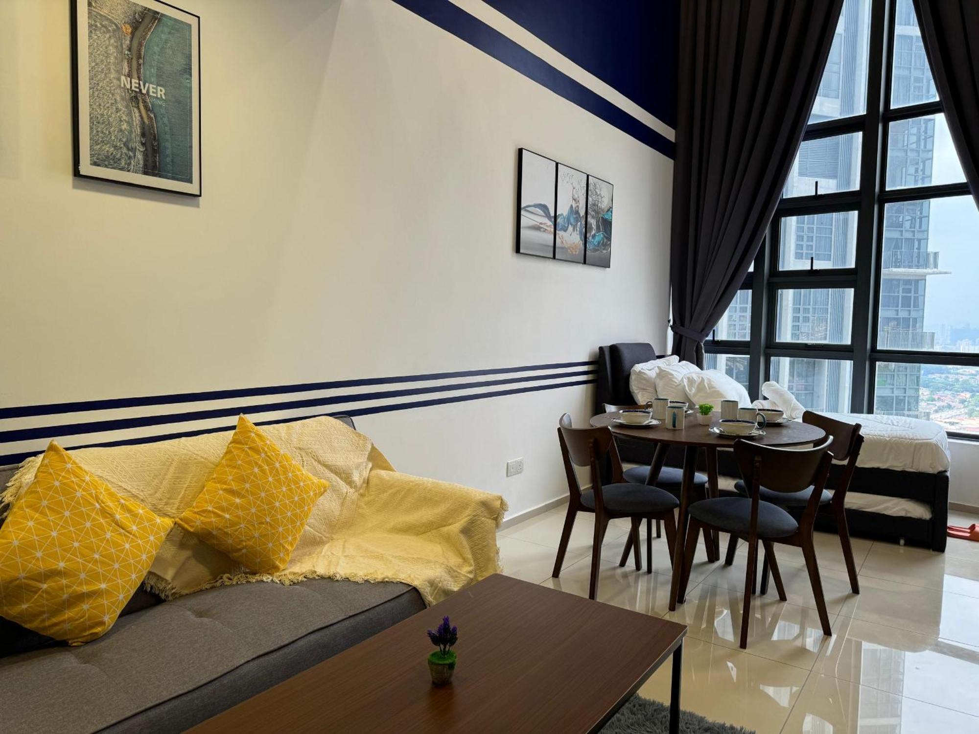 Eko Cheras Duplex By Deurban Apartment